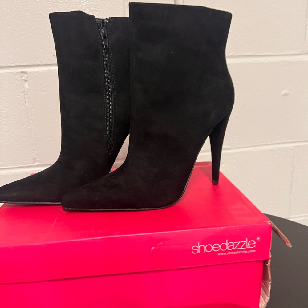 Shoe Dazzle Elegant Black Heeled Boots